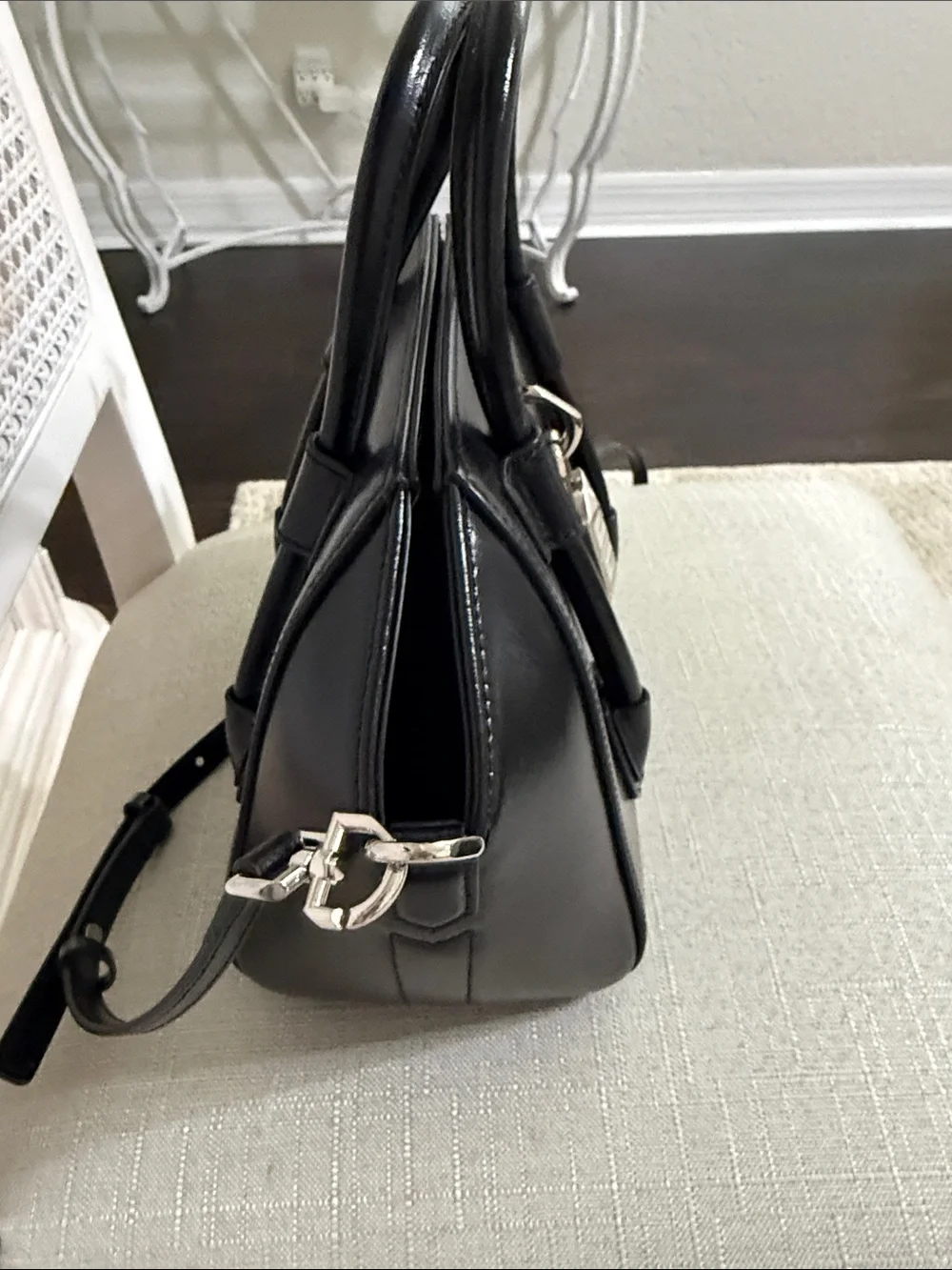 Givenchy Black Leather Padlock purse with Detachable Strap